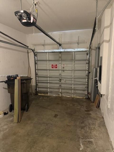 Garage, Interior