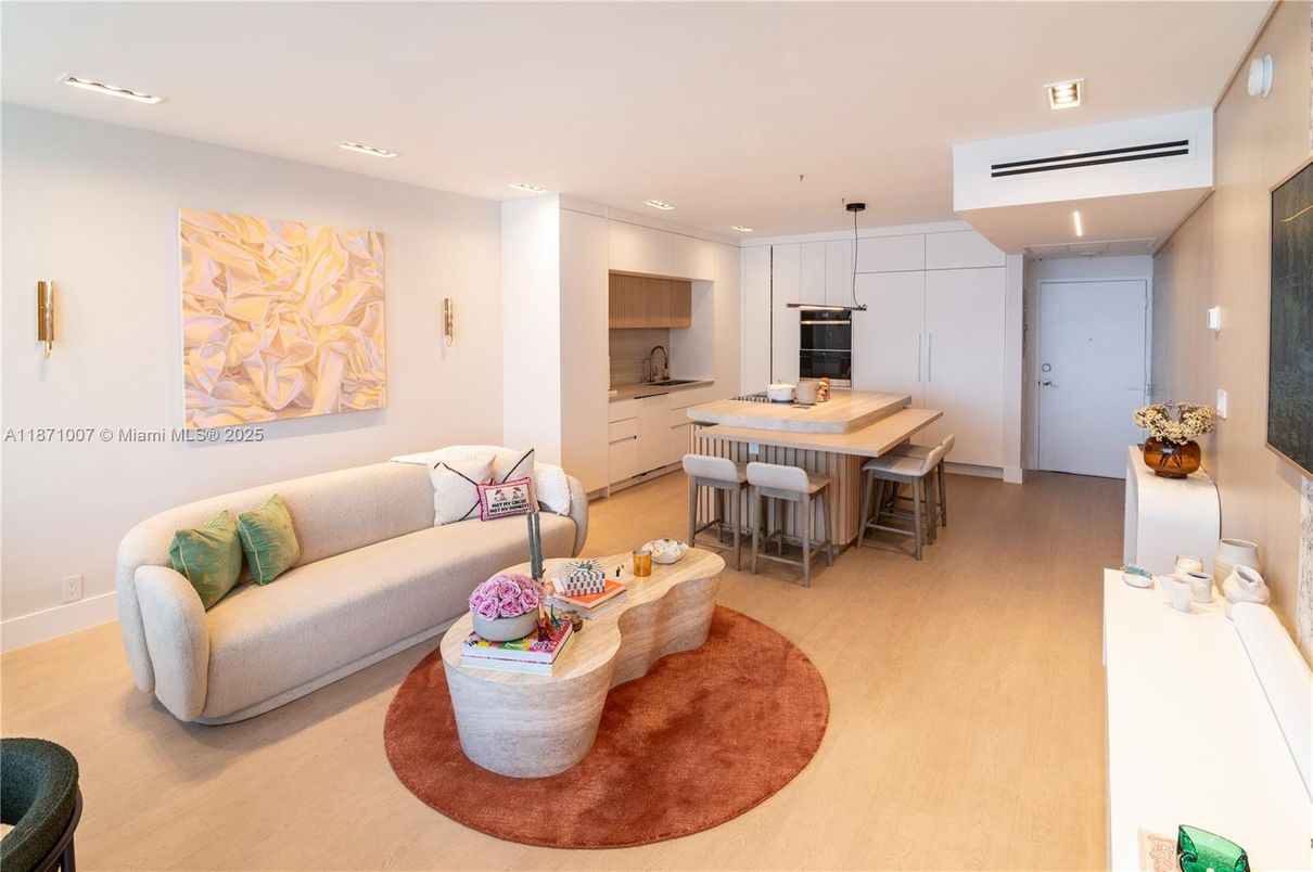 Dining room, Interior, Kitchen, Living room, Pendant Lights, Recessed Lighting, Wood Texture Flooring