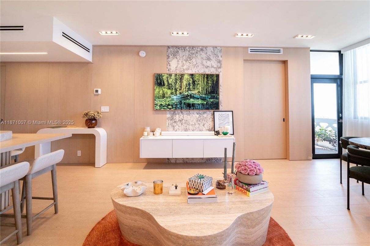 Interior, Recessed Lighting