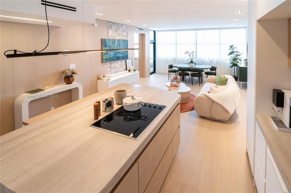 Dining room, Interior, Kitchen, Living room, Recessed Lighting, Wood Texture Flooring