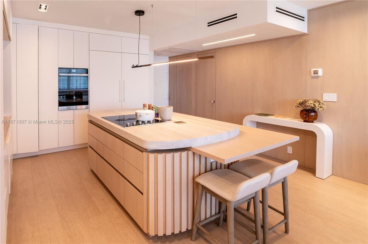 Interior, Kitchen, Pendant Lights, Recessed Lighting, Wood Texture Flooring