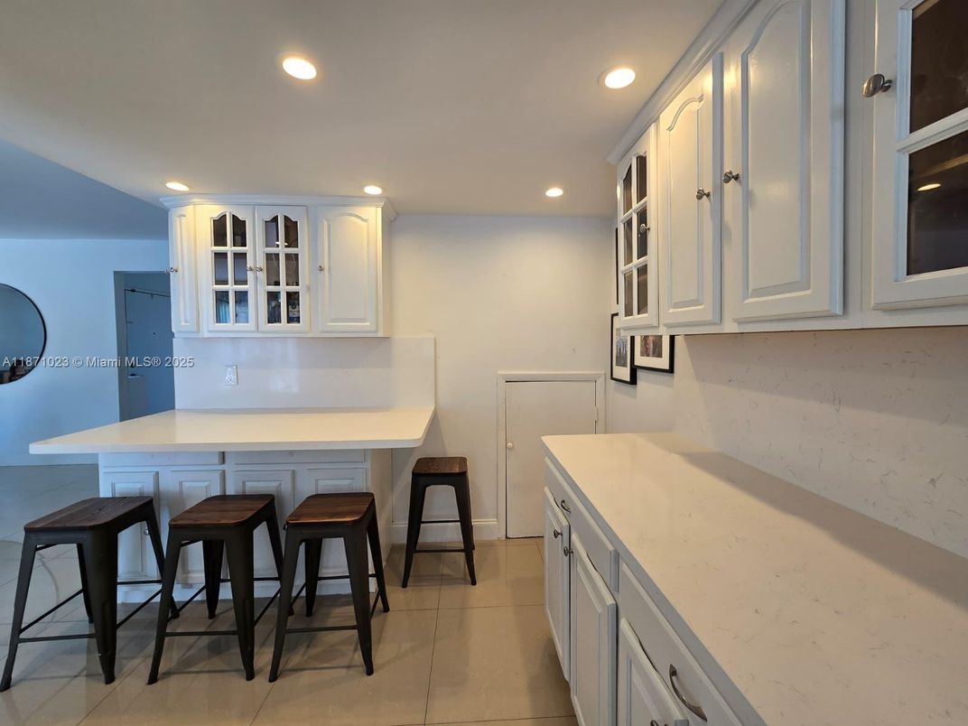 Interior, Kitchen, Recessed Lighting