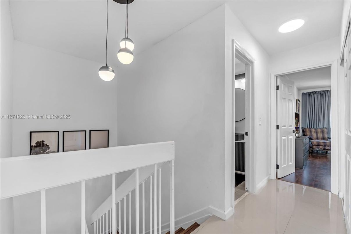 Interior, Pendant Lights, Recessed Lighting