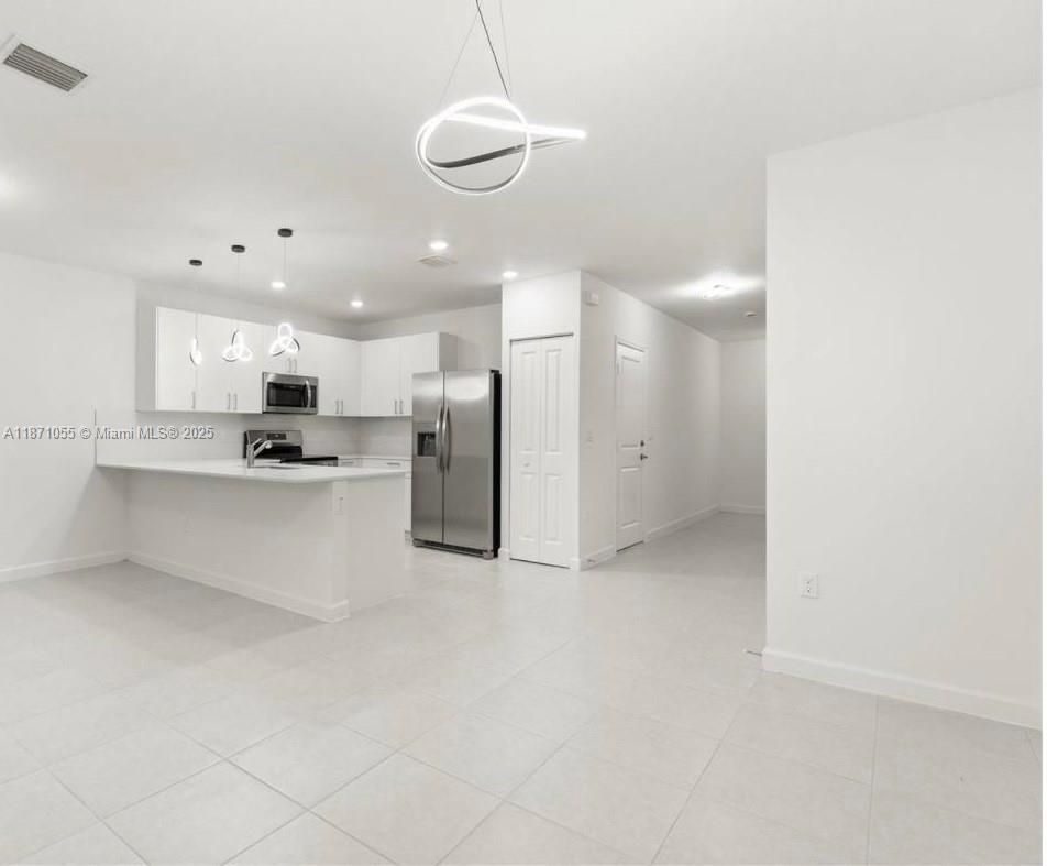 Interior, Kitchen, Pendant Lights, Recessed Lighting, Stainless Steel Appliances