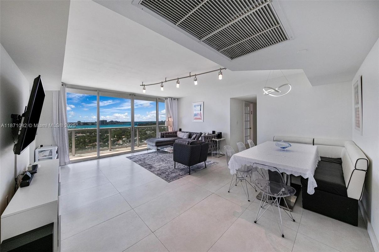 Dining room, Interior, Living room, Water