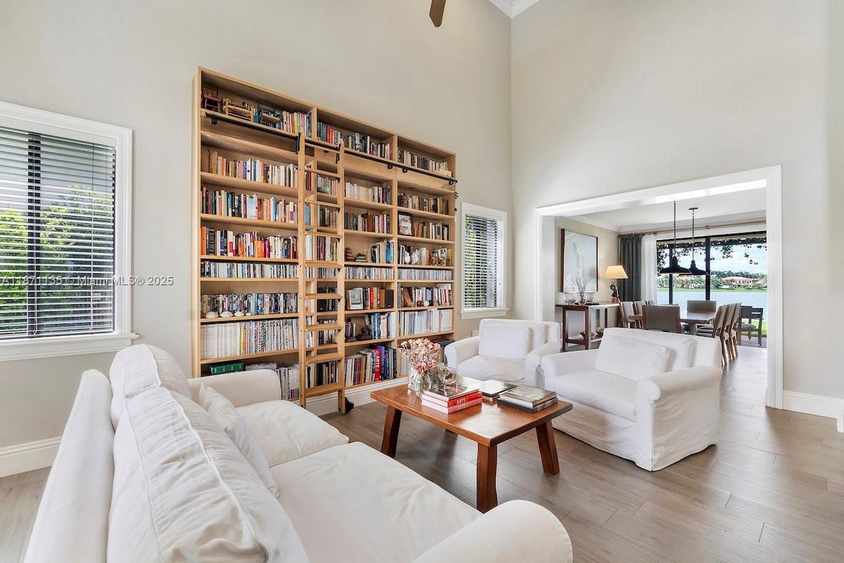 Dining room, Interior, Living room, Pendant Lights, Wood Texture Flooring
