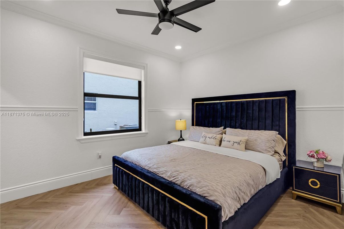 Bedroom, Interior, Recessed Lighting, Wood Texture Flooring