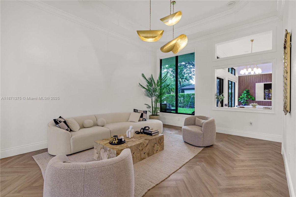 Interior, Living room, Pendant Lights, Wood Texture Flooring