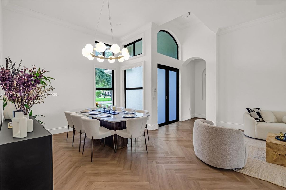 Chandelier, Dining room, Interior, Pendant Lights, Wood Texture Flooring