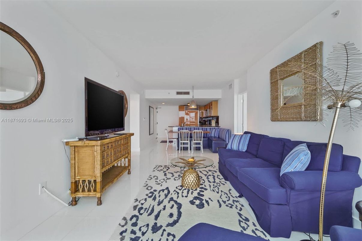 Interior, Kitchen, Living room, Pendant Lights, Recessed Lighting