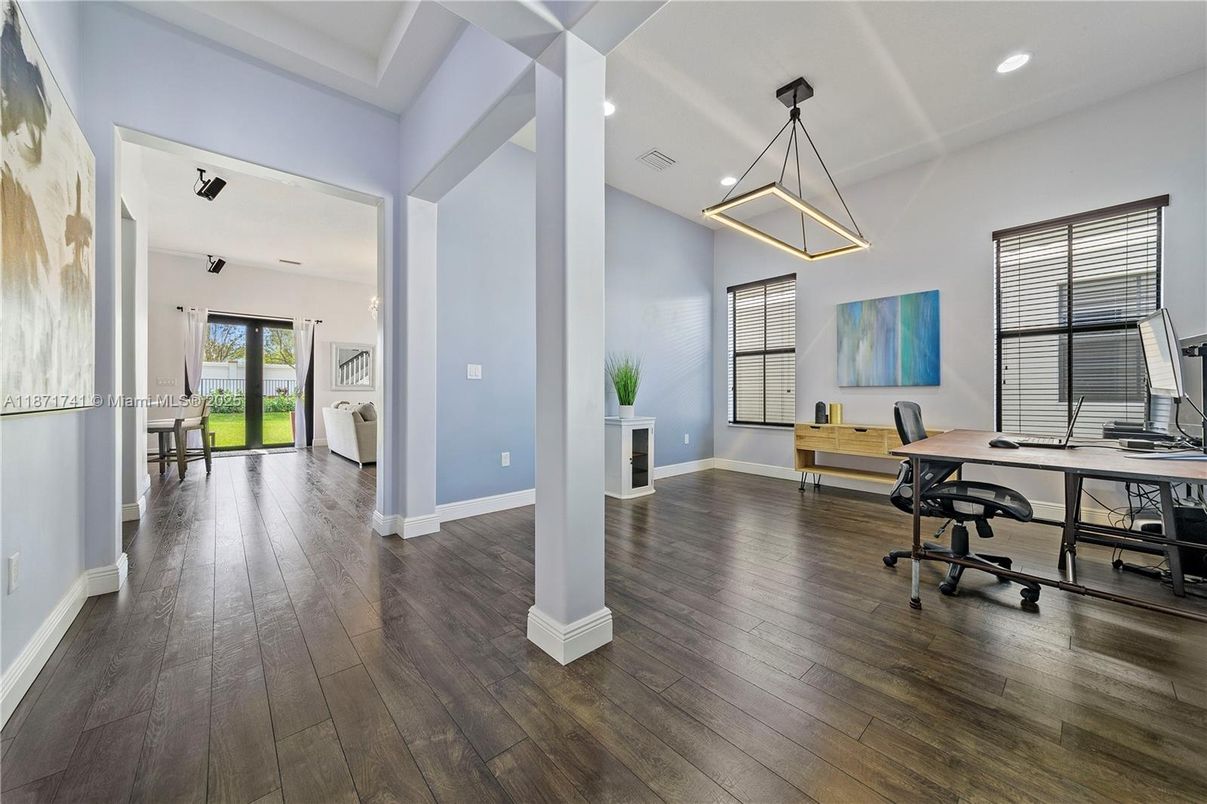 Home Office, Interior, Pendant Lights, Recessed Lighting, Wood Texture Flooring