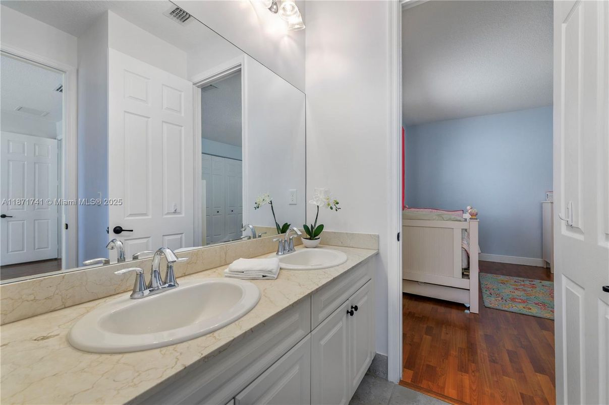 Bathroom, Dual Sink Vanities, Interior, Wood Texture Flooring