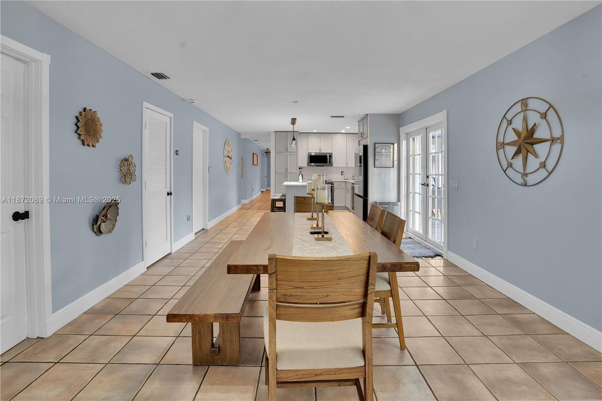 Dining room, Interior, Kitchen, Pendant Lights