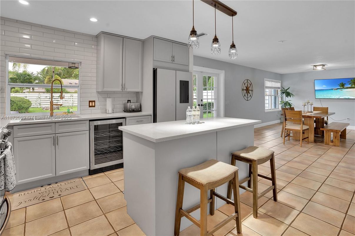 Dining room, Interior, Kitchen, Pendant Lights, Recessed Lighting
