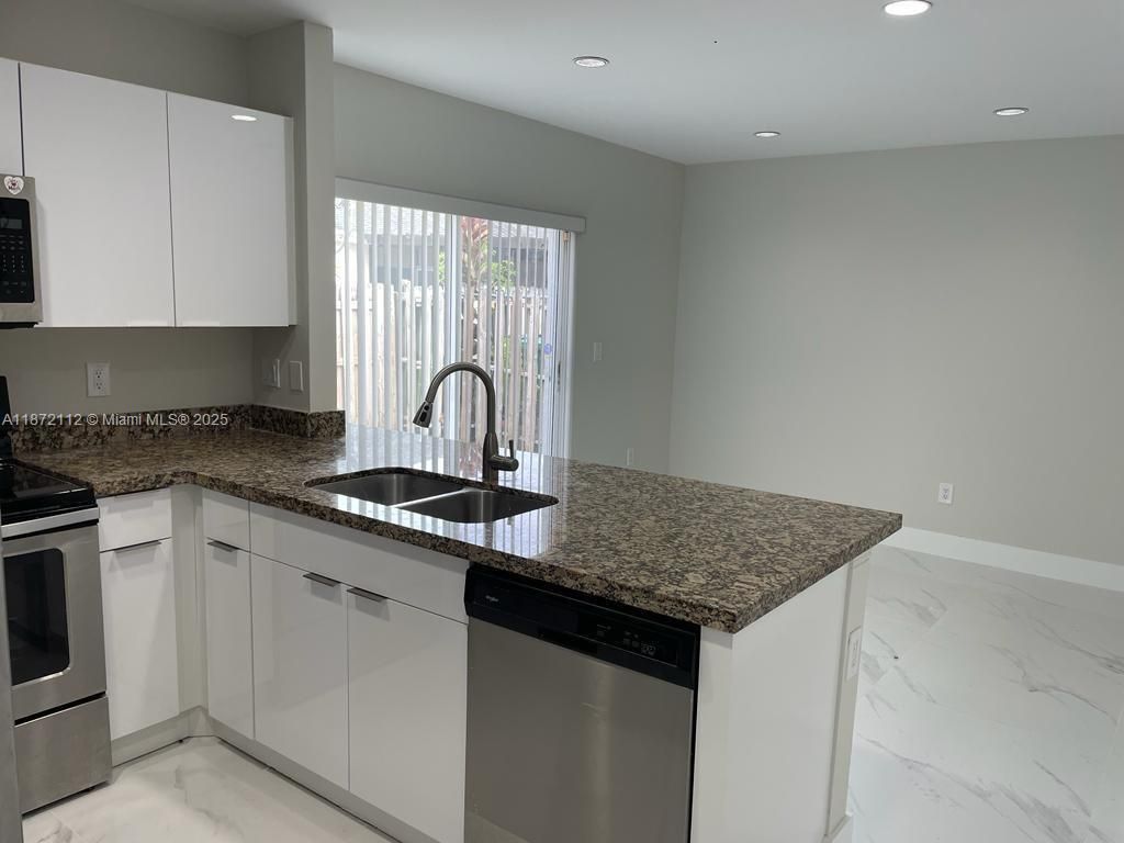 Interior, Kitchen, Marble, Recessed Lighting, Stainless Steel Appliances