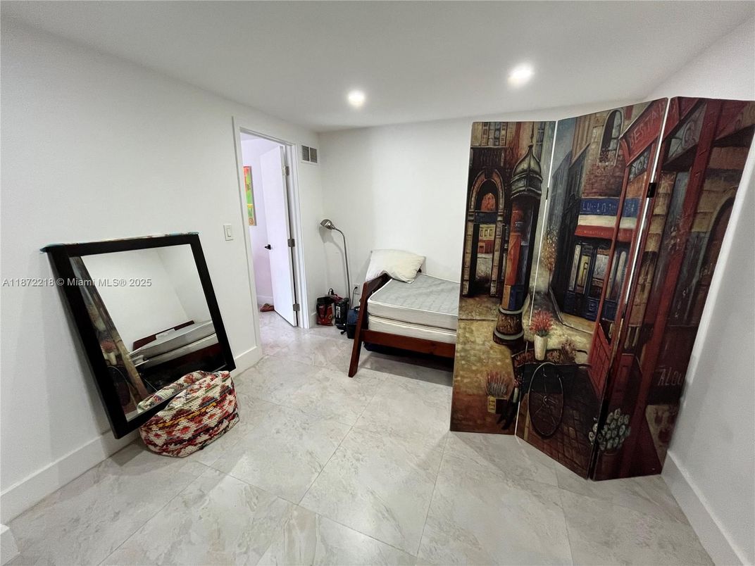 Bedroom, Interior, Marble, Recessed Lighting