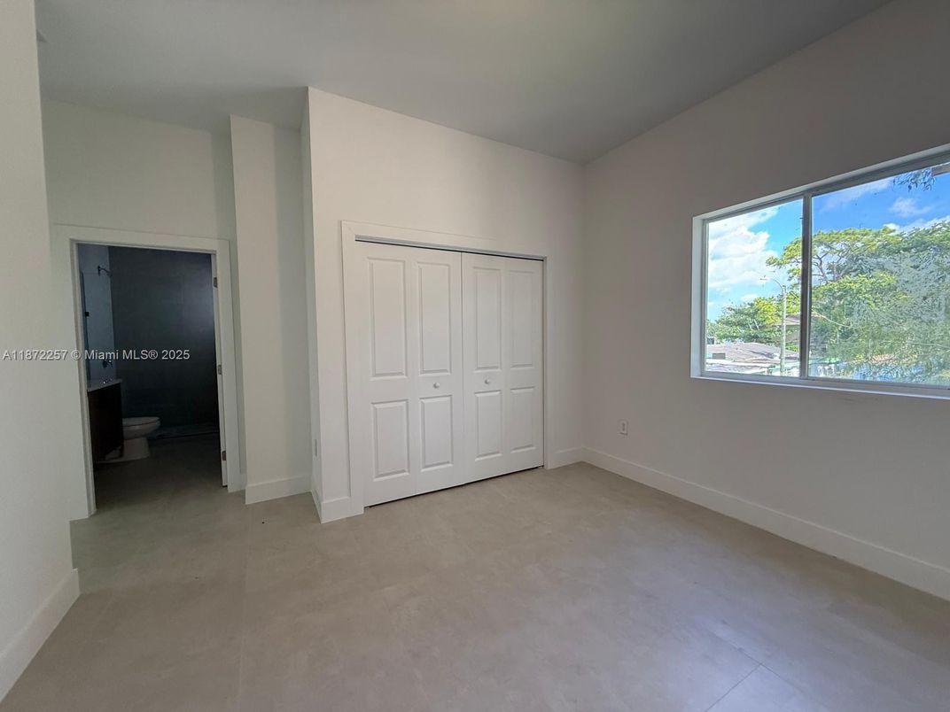 Bathroom, Empty room, Interior
