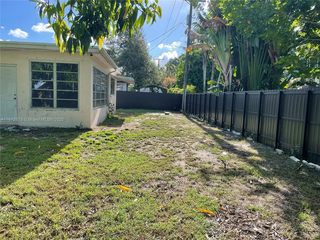 Backyard, Exterior