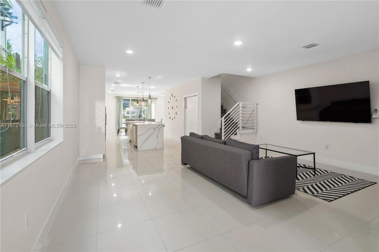 Interior, Kitchen, Living room, Pendant Lights, Recessed Lighting