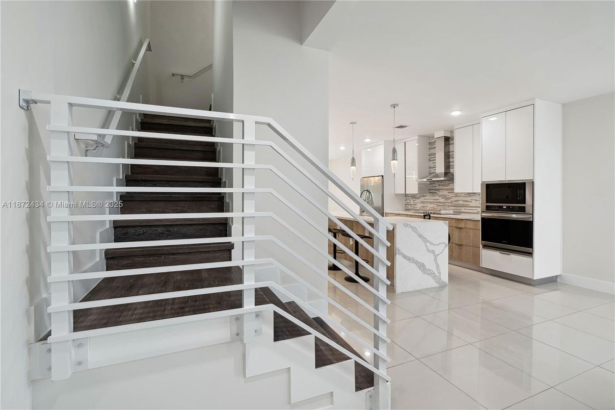 Interior, Kitchen, Pendant Lights, Recessed Lighting, Stainless Steel Appliances