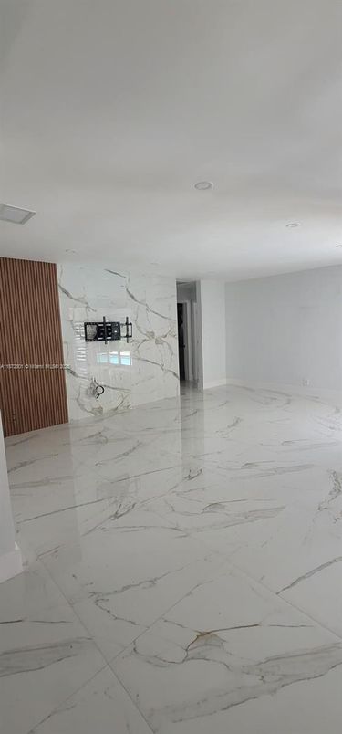 Empty room, Interior, Marble, Recessed Lighting