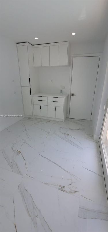 Bathroom, Interior, Marble, Recessed Lighting