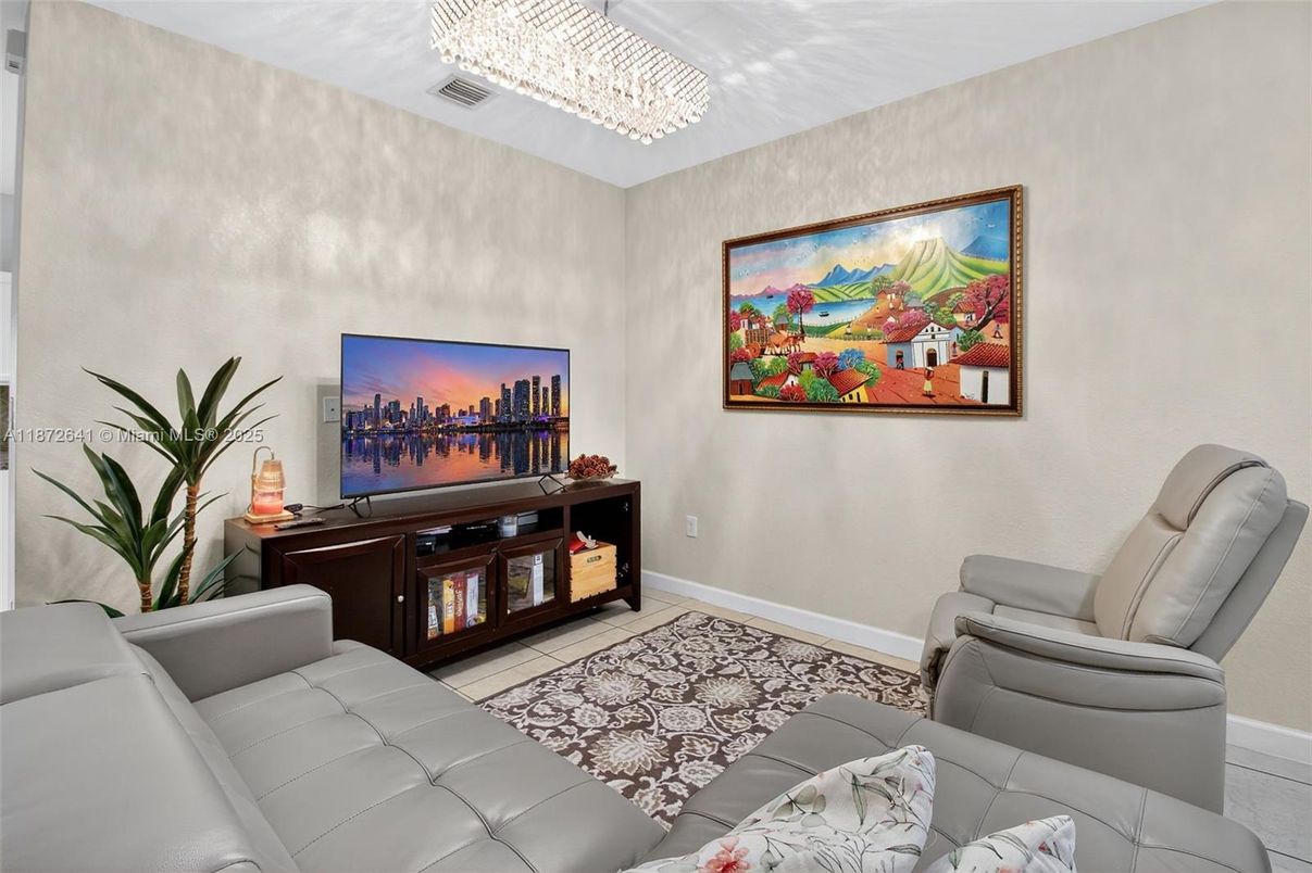 Chandelier, Interior, Living room