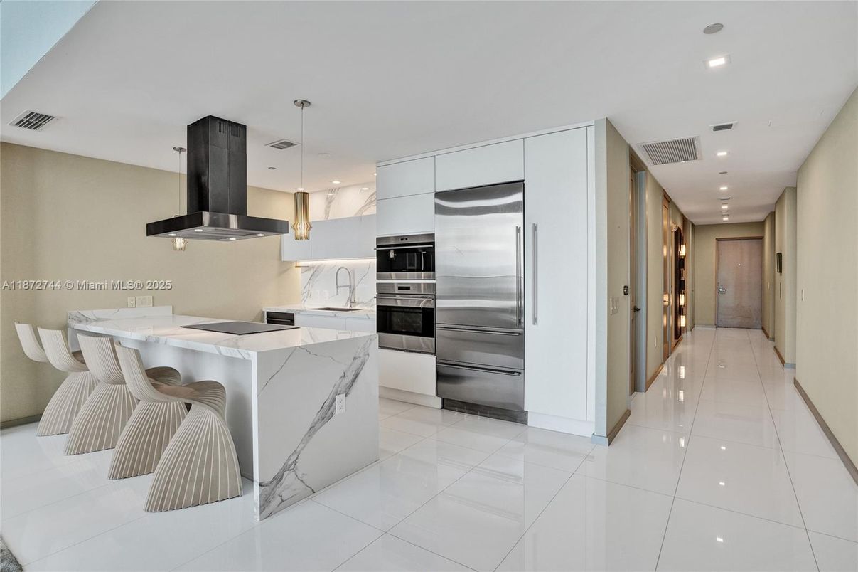 Interior, Kitchen, Pendant Lights, Recessed Lighting, Stainless Steel Appliances
