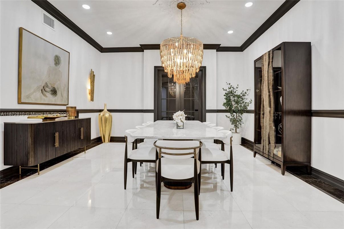 Chandelier, Dining room, Interior, Recessed Lighting
