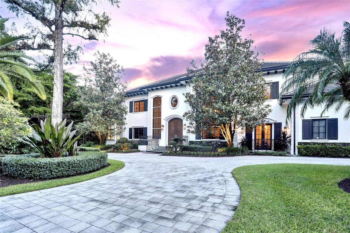 Backyard, Exterior, Facade, Mediterranean