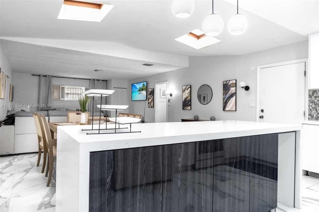 Interior, Kitchen, Marble, Pendant Lights