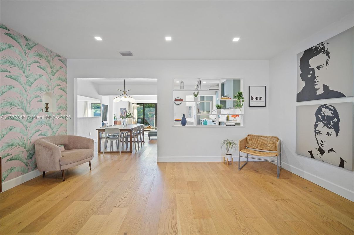 Dining room, Interior, Recessed Lighting, Wood Texture Flooring