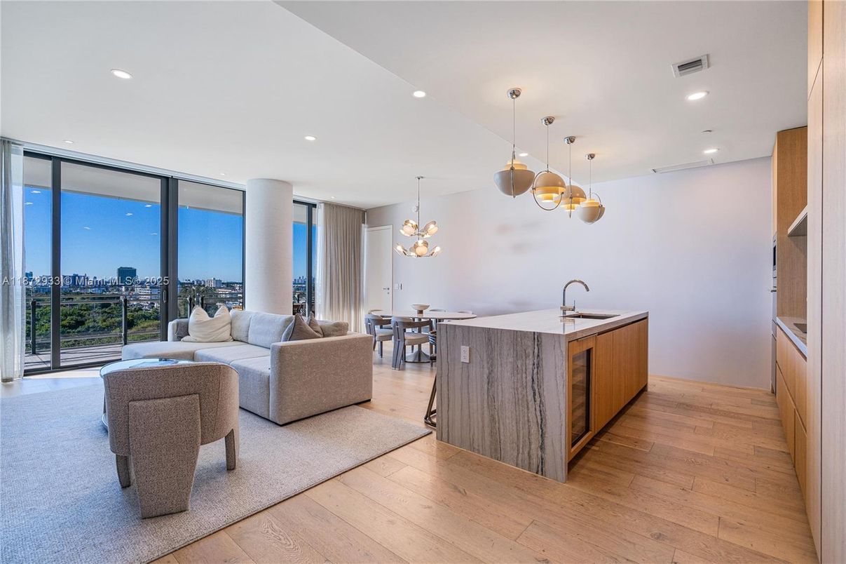 Dining room, Interior, Kitchen, Living room, Pendant Lights, Recessed Lighting, Wood Texture Flooring