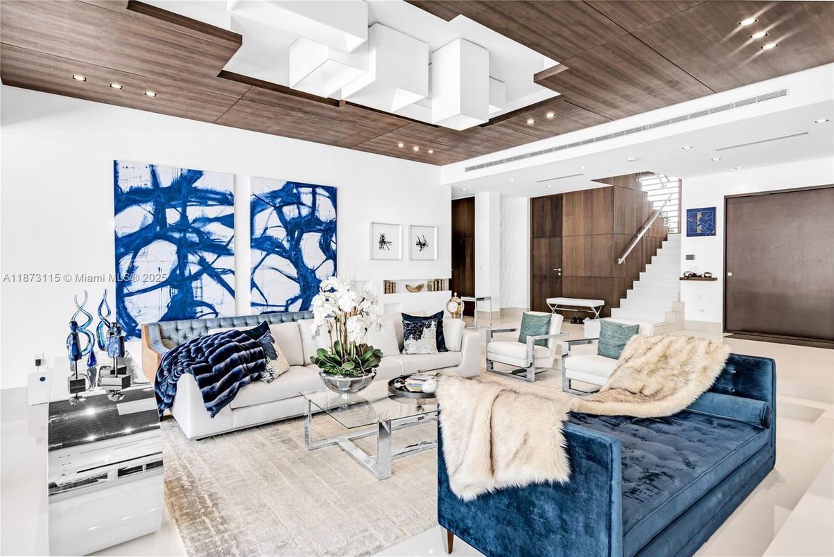 Interior, Living room, Recessed Lighting