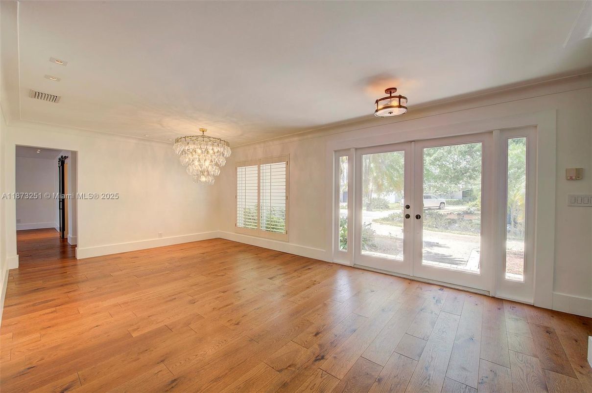 Chandelier, Empty room, Interior, Wood Texture Flooring