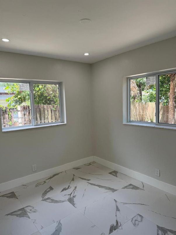 Empty room, Interior, Marble, Recessed Lighting