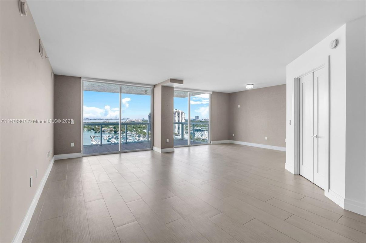 Empty room, Interior, Water, Wood Texture Flooring