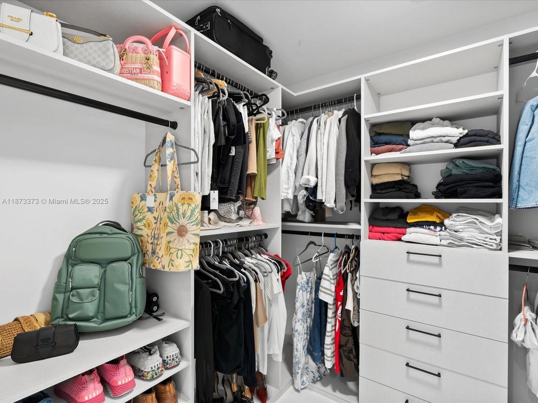Interior, Walk-in Closets