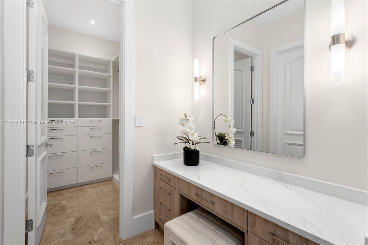 Bathroom, Interior, Recessed Lighting, Walk-in Closets