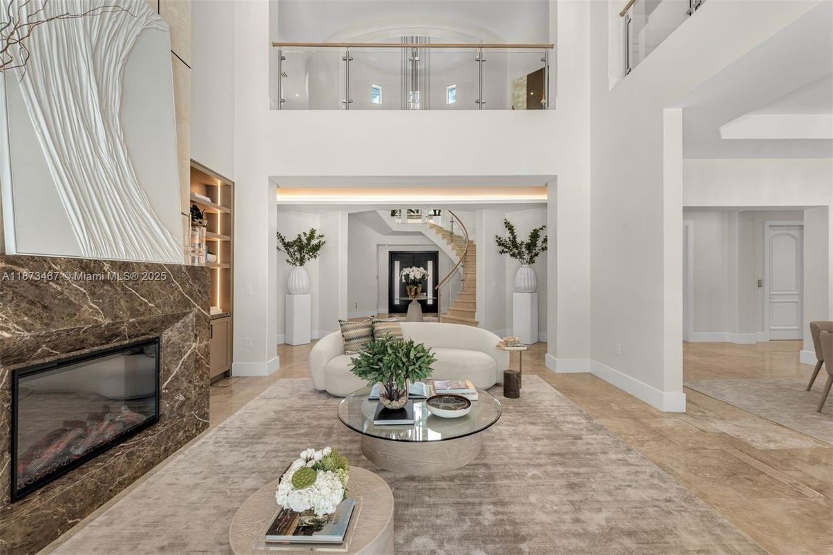 Fireplace, Interior, Living room