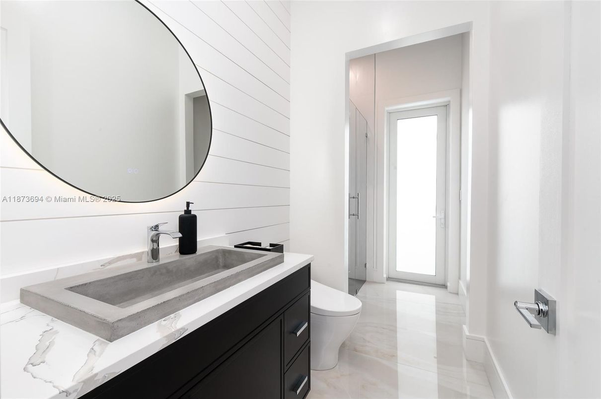 Bathroom, Interior