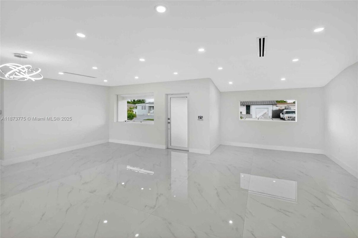Empty room, Interior, Marble, Recessed Lighting