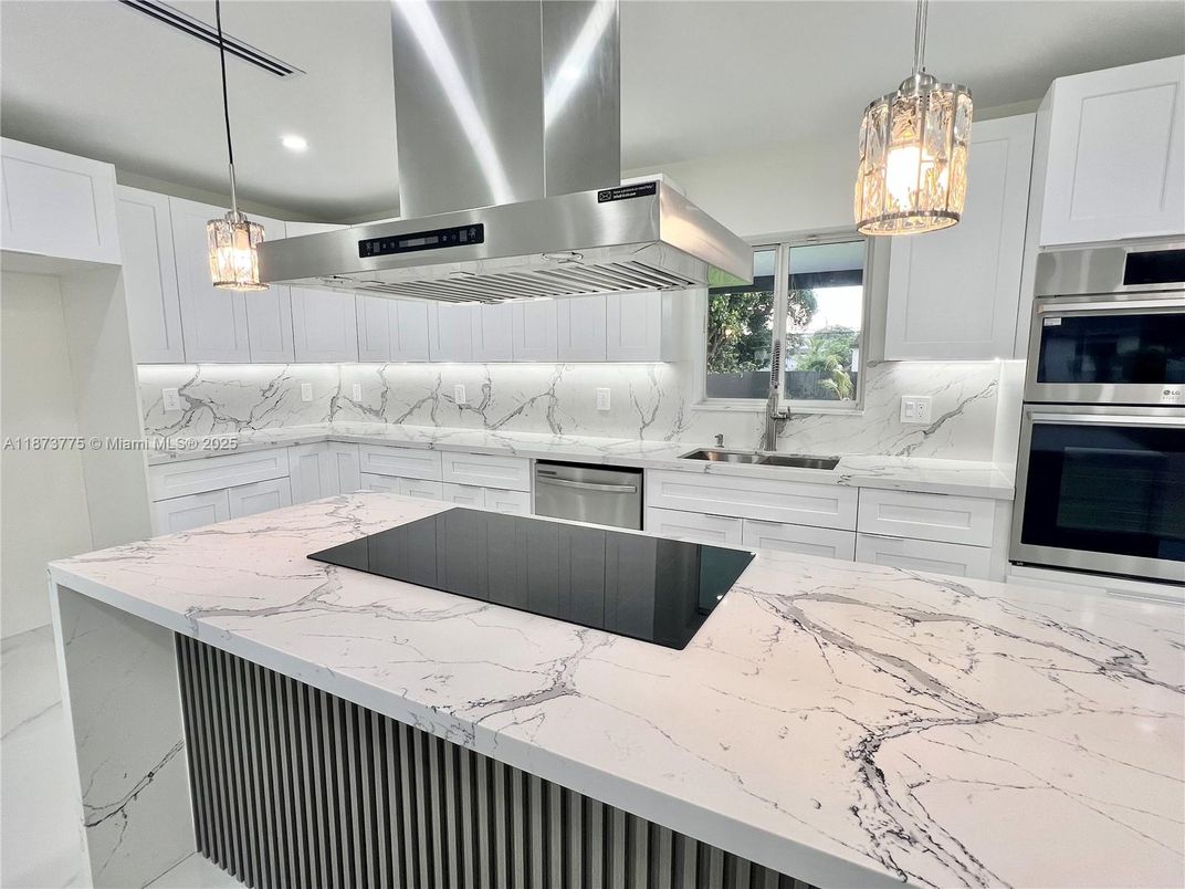 Interior, Kitchen, Pendant Lights, Recessed Lighting, Stainless Steel Appliances
