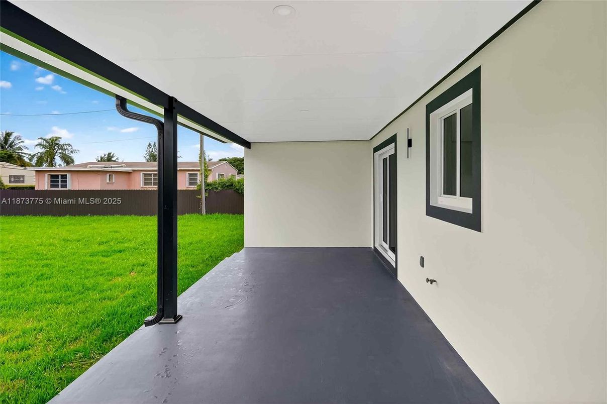 Backyard, Exterior