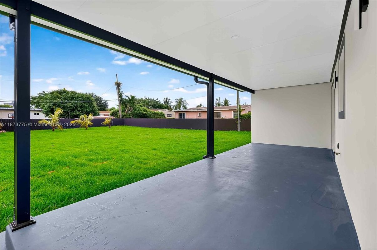 Backyard, Exterior