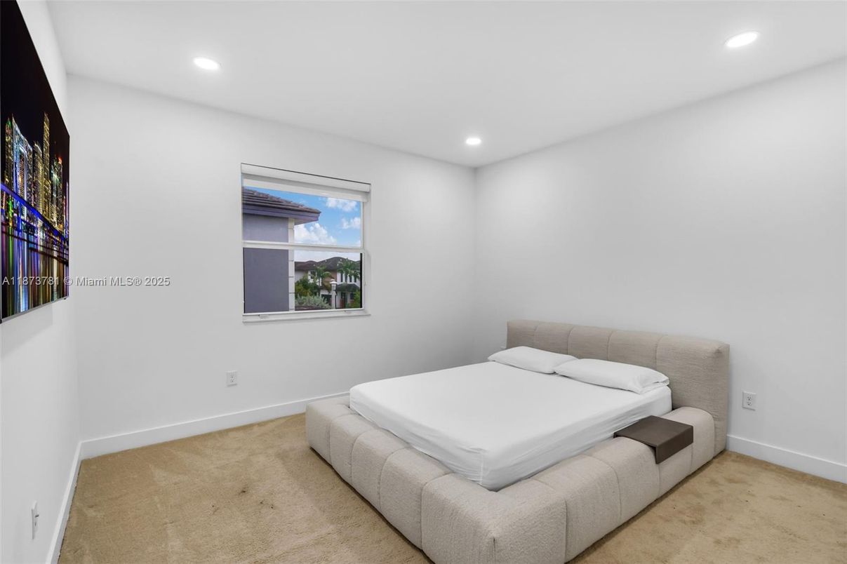 Bedroom, Interior, Recessed Lighting