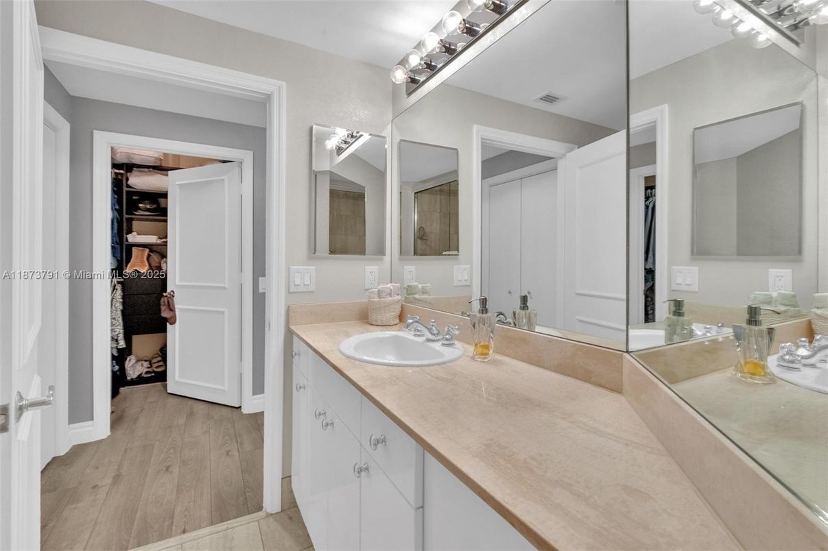 Bathroom, Dual Sink Vanities, Interior, Wood Texture Flooring