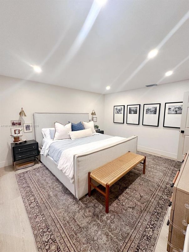 Bedroom, Interior, Recessed Lighting