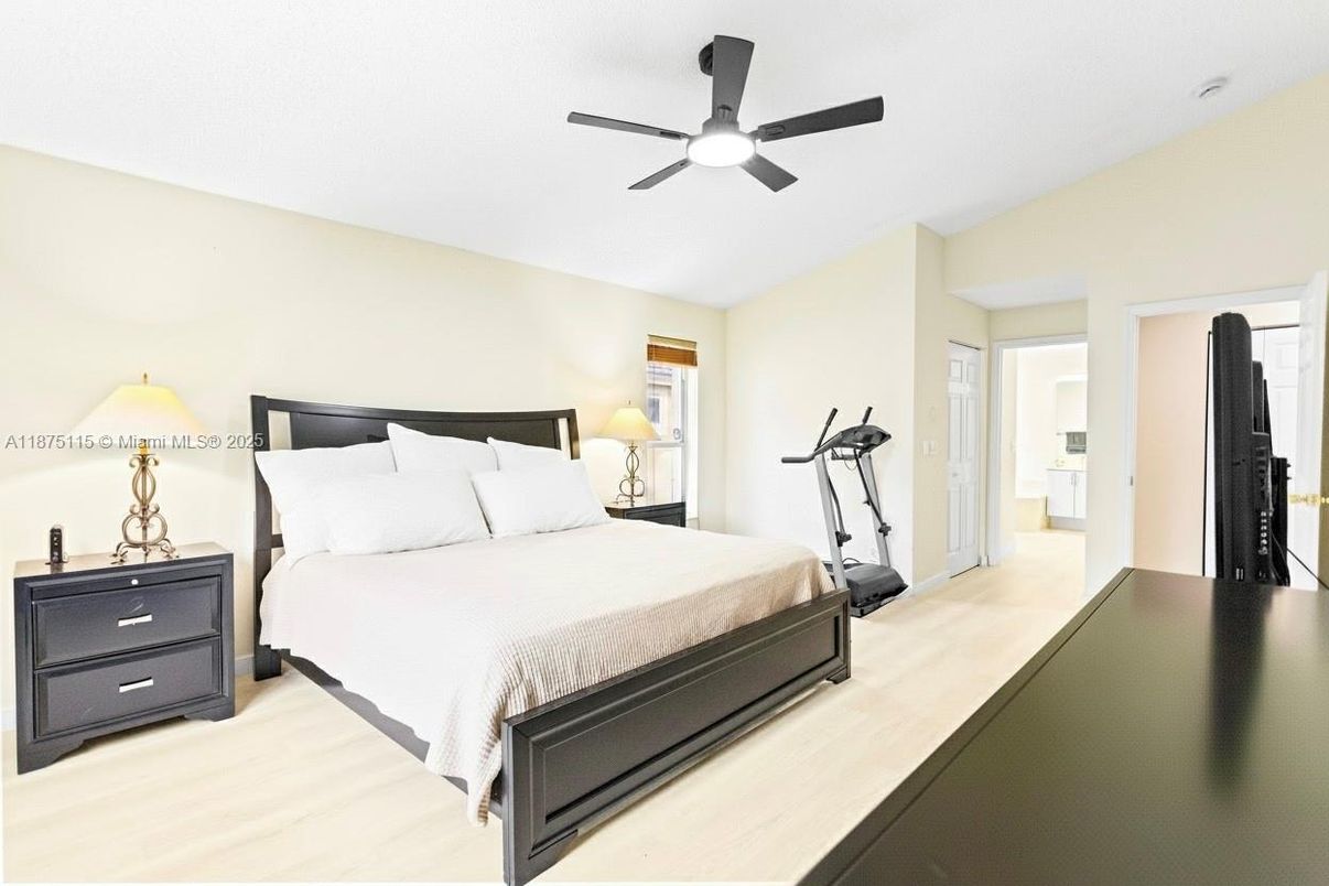 Bedroom, Fitness Equipment, Interior, Wood Texture Flooring