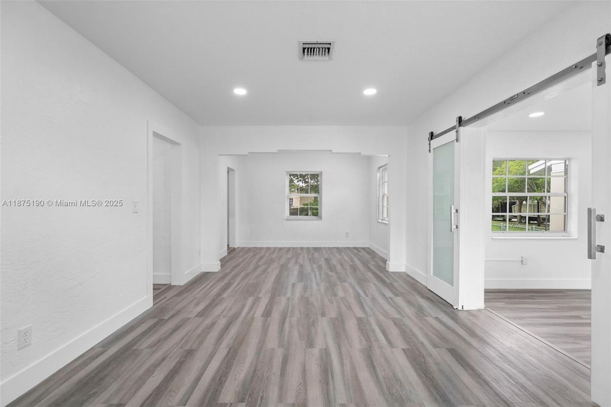 Empty room, Interior, Recessed Lighting, Wood Texture Flooring